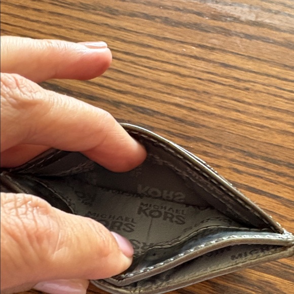 Michael Kors Olive and Black Card Holder - Picture 6 of 7